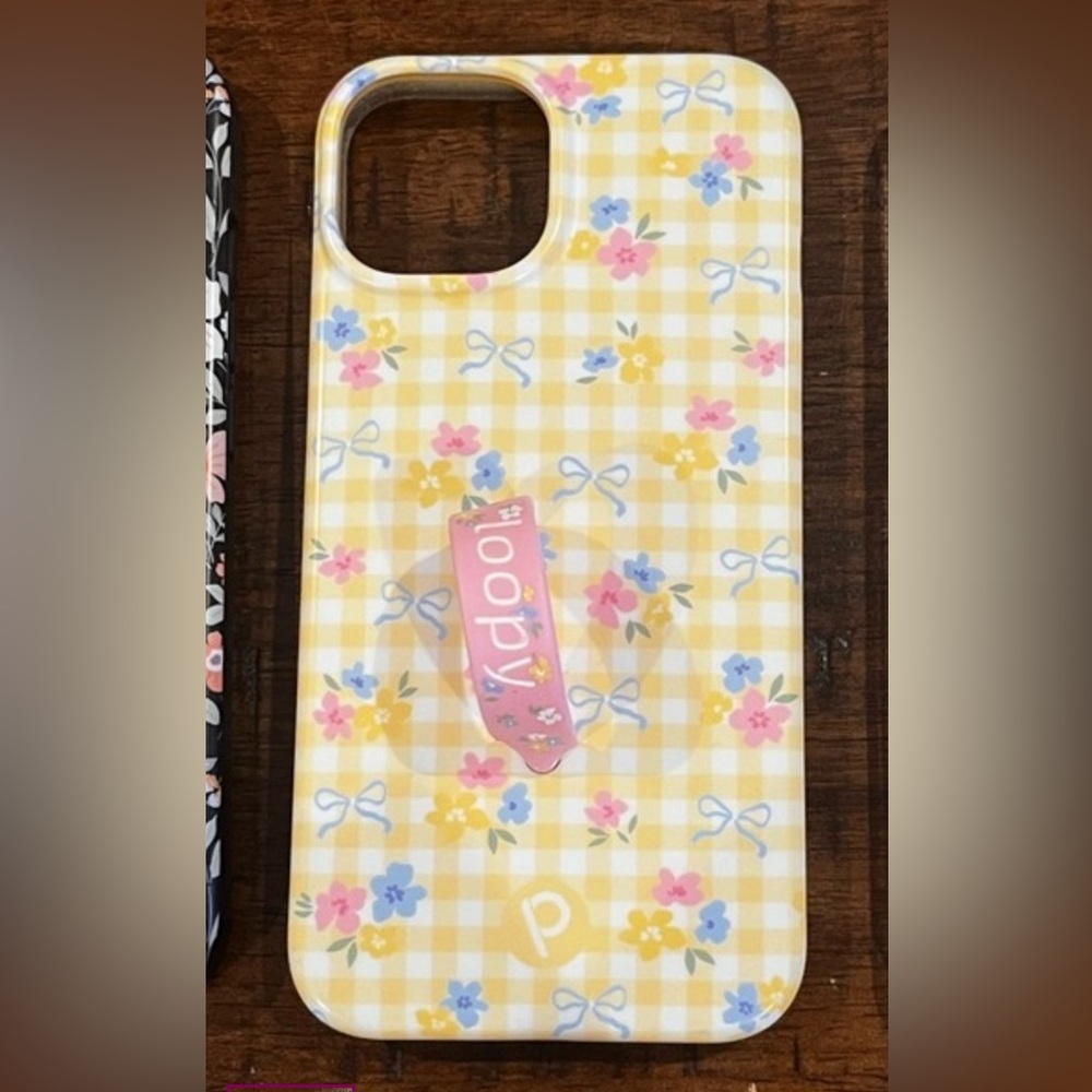 Buttercup Blossom Loopy Case
iPhone 13,14,16e